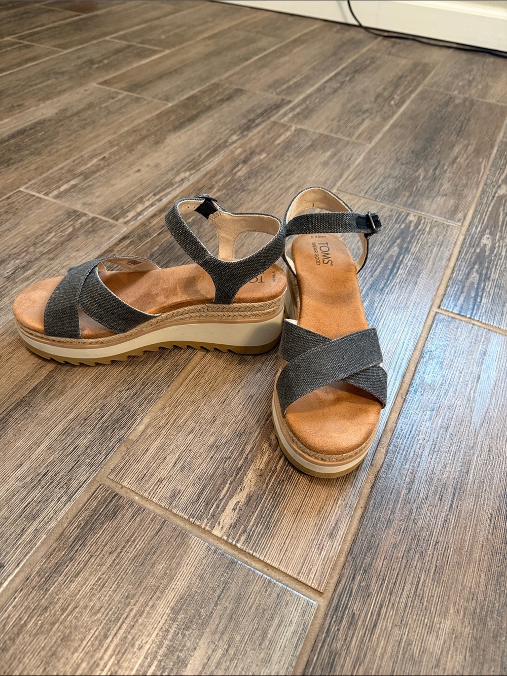 TOMS Grey Denim Fabric Platform Ankle-Strap Sandals. 6.5